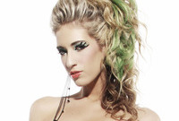 Green-highlights-can-you-pull-it-off-side